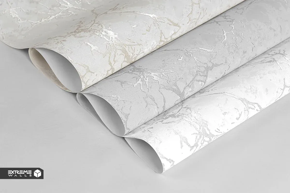 Simple and minimalist living room wallpaper in neutral tones creating a calm and spacious atmosphere.