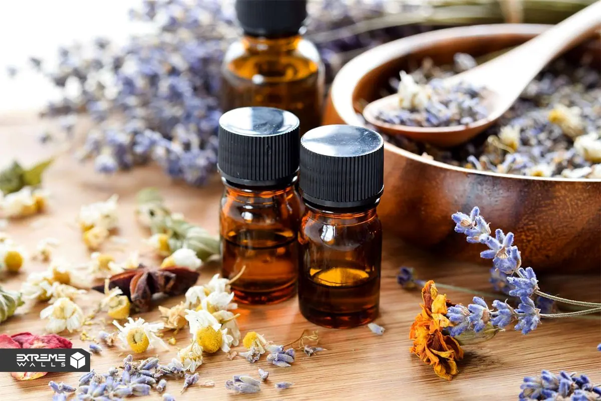 تمیزکاری خانه همراه با بوگیری طبیعی با روغن‌های اسطوخودوس و لیمو. 