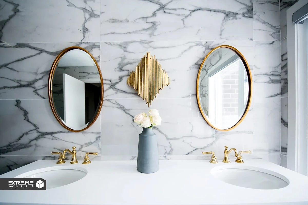 استفاده از رنگهای متالیک در دکوراسیون داخلی|طراحی لاکچری 16 "ترکیب رنگهای متالیک با سفید و خاکی؛ فضایی آرامشبخش و مدرن"