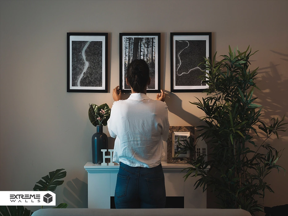 با این ایده های فوق جذاب یه دیوار گالری شیک و رویایی تو خونت داشته باش 8 دیوار گالری
