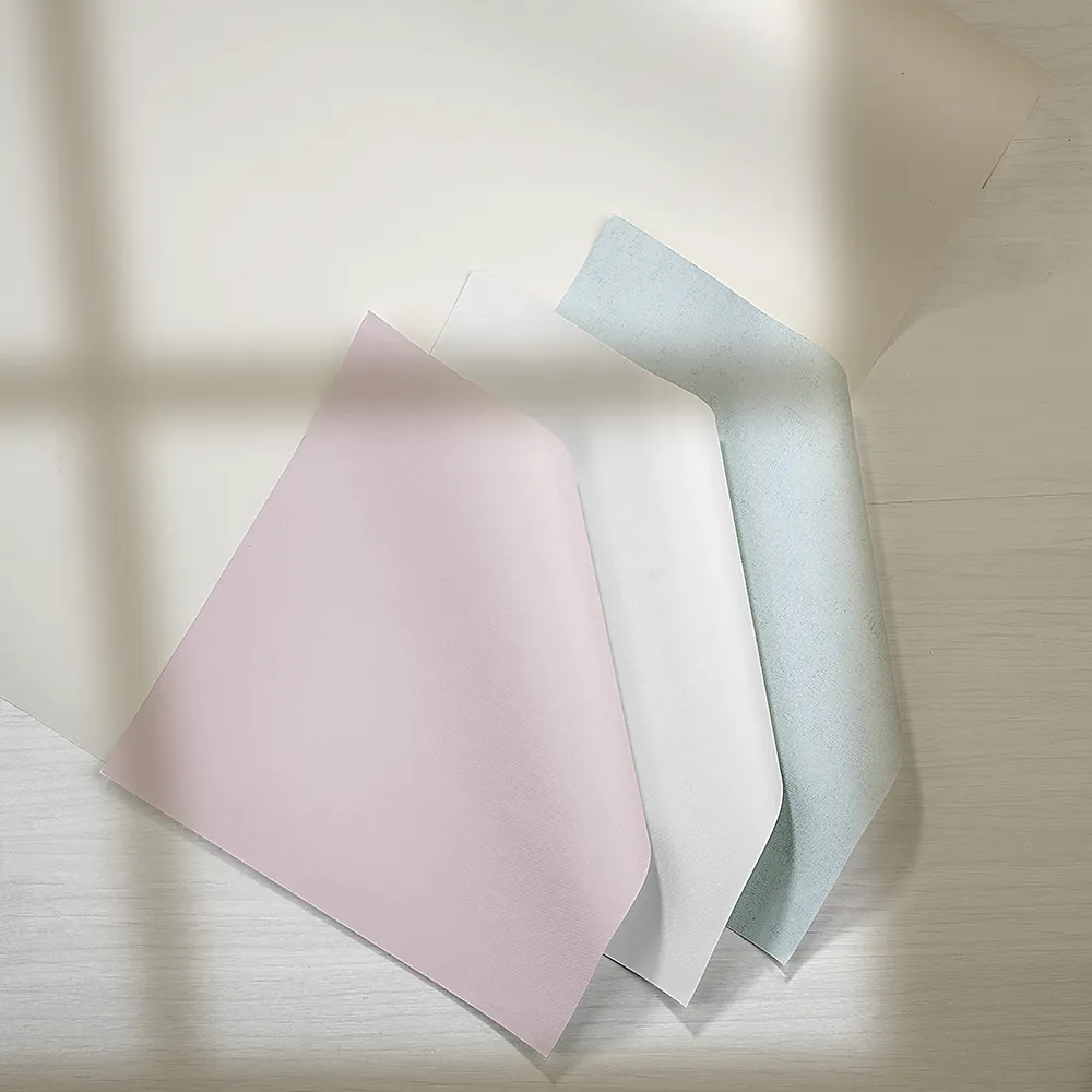 کاغذ دیواری کودک طرح ساده | سفید کد 12010 6 کاغذ دیواری کودک طرح ساده سفید کد 12010 طرح ها