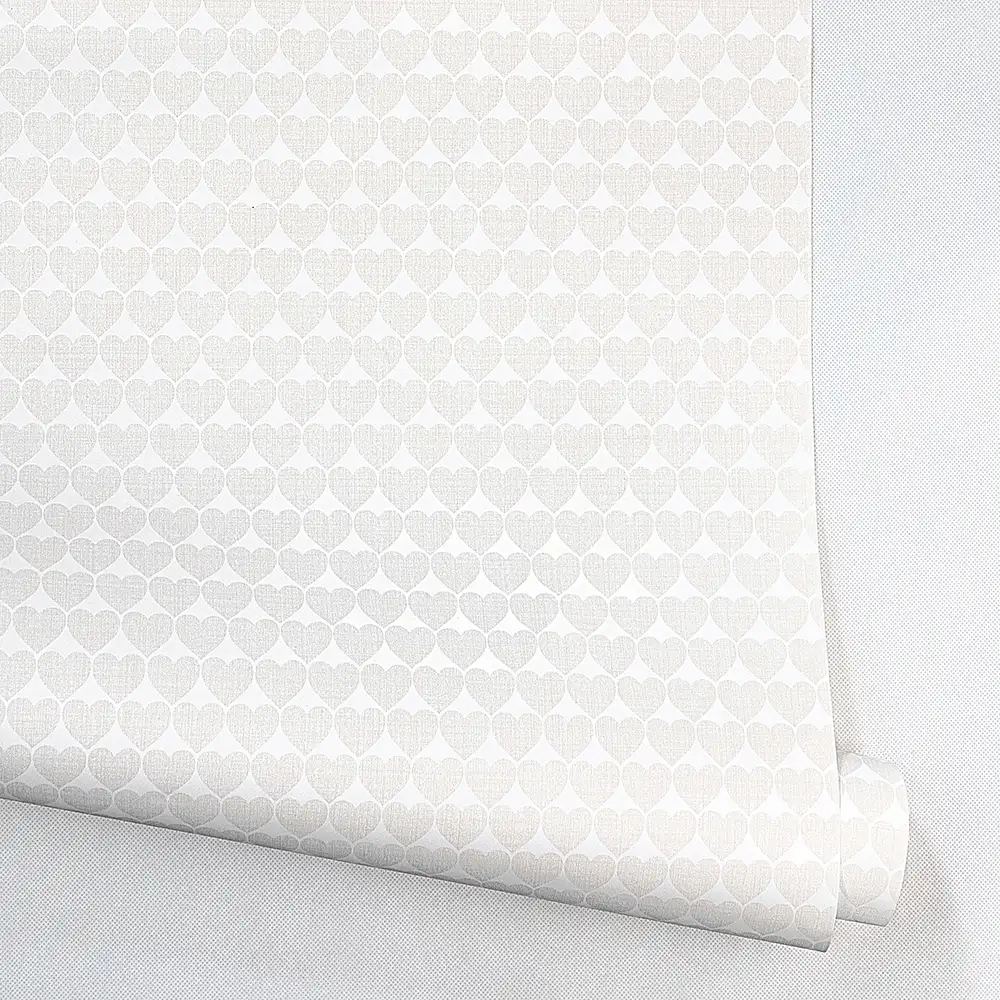 کاغذ دیواری کودک طرح قلب | کرم کد 12076 9 کاغذ دیواری کودک طرح قلب | کرم کد 12076 رول باز شده