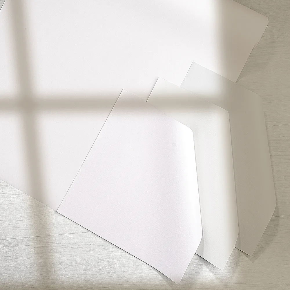 کاغذ دیواری کودک طرح ساده | سفید کد 12096 6 کاغذ دیواری کودک طرح ساده | سفید کد 12096 طرح ها