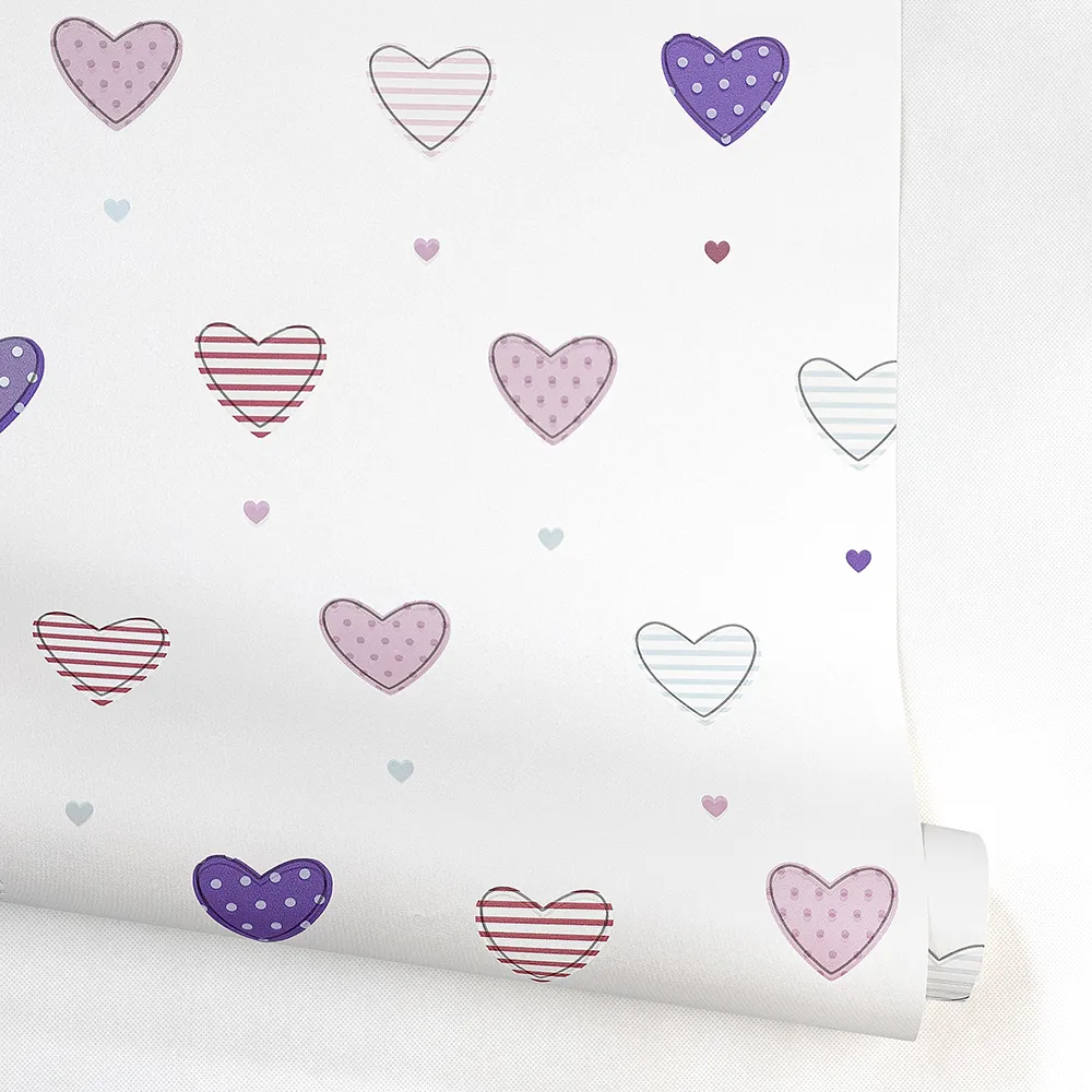 کاغذ دیواری کودک طرح قلبهای رنگی کد 12098 7 کاغذ دیواری کودک طرح قلبهای رنگی کد 12098 رول باز شده ایستاده