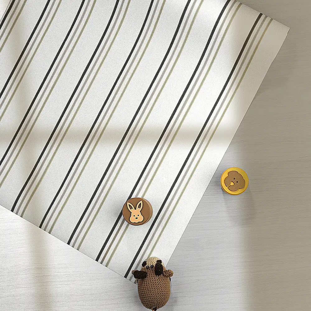 کاغذ دیواری کودک طرح راهراه | سفید کد 12112 9 کاغذ دیواری کودک طرح راهراه | سفید کد 12112 طرح