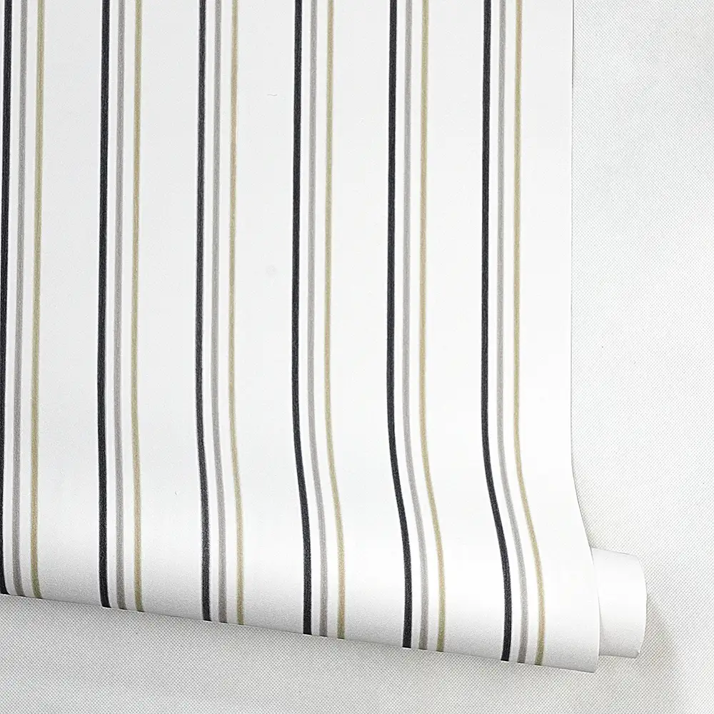 کاغذ دیواری کودک طرح راهراه | سفید کد 12112 7 کاغذ دیواری کودک طرح راهراه | سفید کد 12112 رول باز شده ایستاده