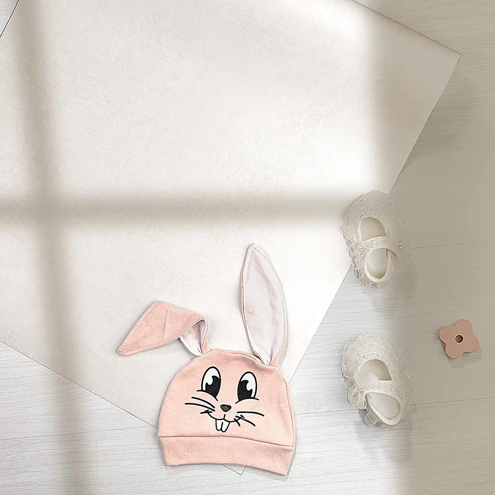 کاغذ دیواری کودک طرح ساده | سفید کد 12086 10 کاغذ دیواری کودک طرح ساده | سفید کد 12086 کلاه خرگوشی